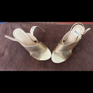 Women shoes size 7